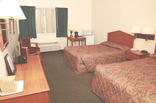 Commodore Perry Inn & Suites Порт-Клінтон Екстер'єр фото